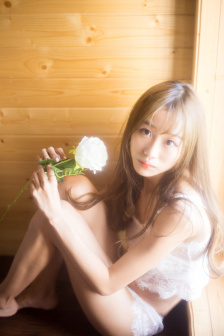 水蜜桃香蕉含羞草